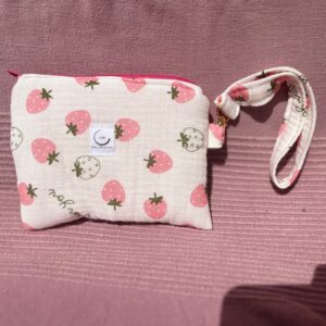 Trousse blanche à fraise