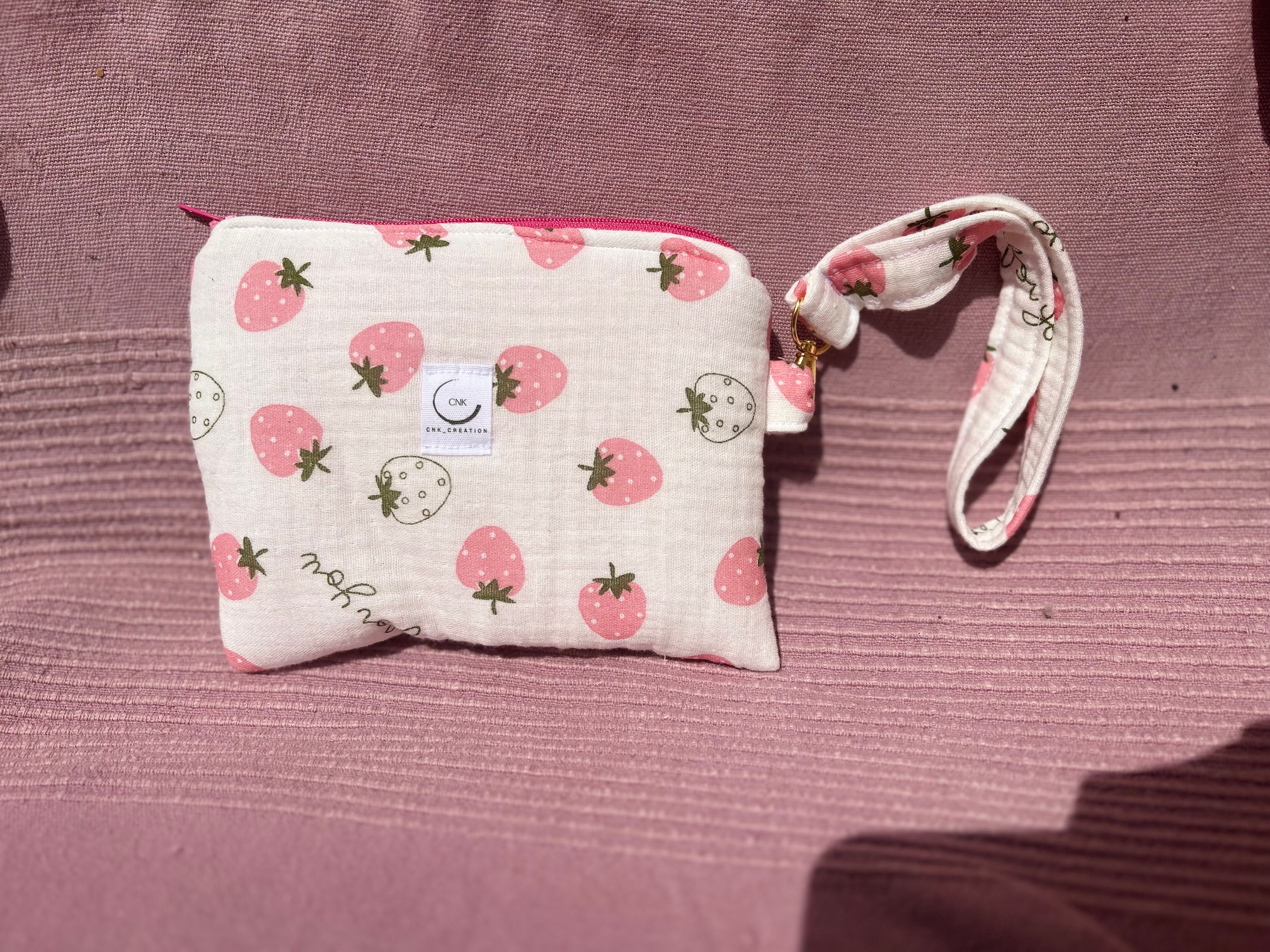 Trousse blanche à fraise